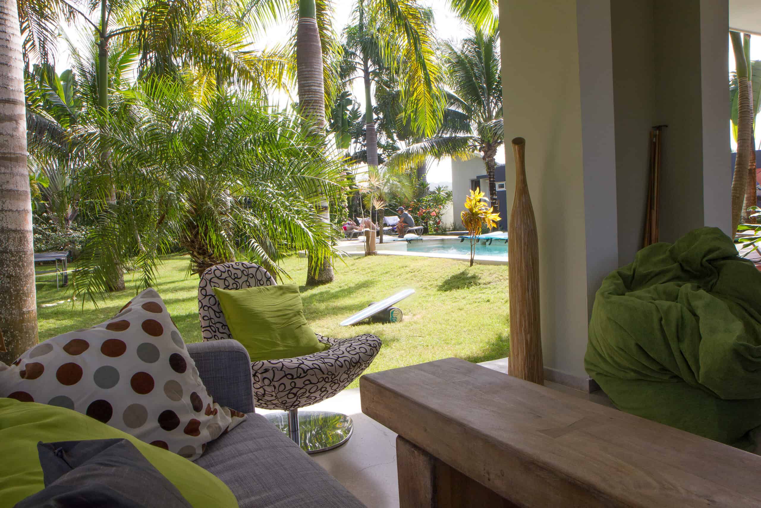 Relaxing spaces 